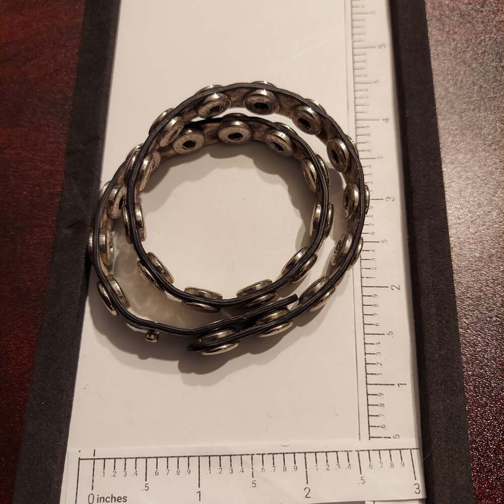 Guang Tong Gray & Black Tone Pebble Leather Bracelet